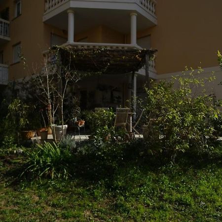 Appartement Tranquille Avec Jardin Et Piscine Fréjus Exteriér fotografie