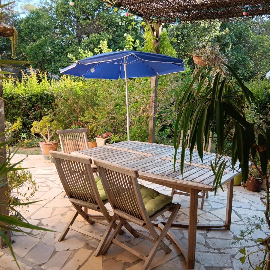 Appartement Tranquille Avec Jardin Et Piscine Fréjus Exteriér fotografie