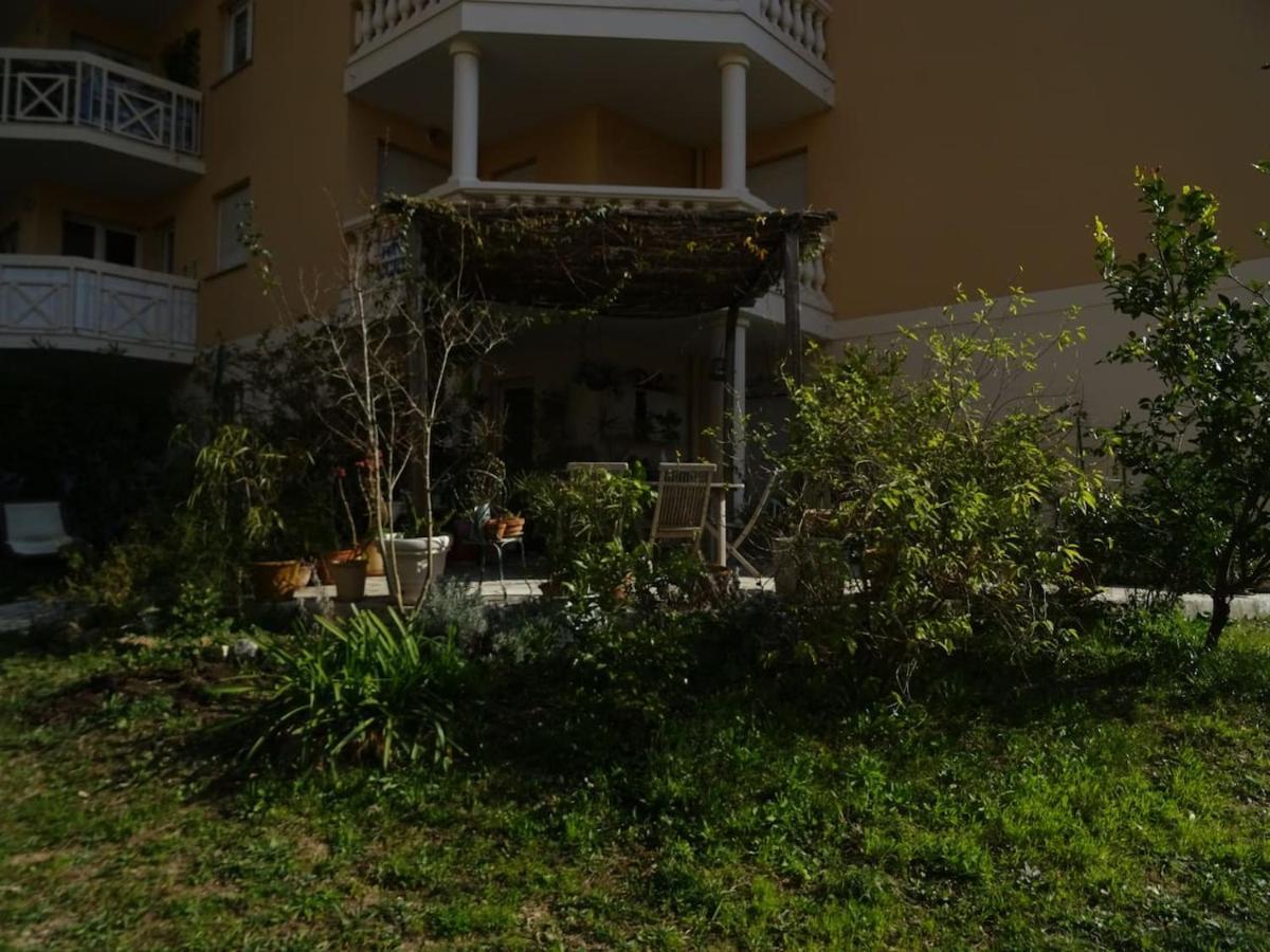 Appartement Tranquille Avec Jardin Et Piscine Fréjus Exteriér fotografie